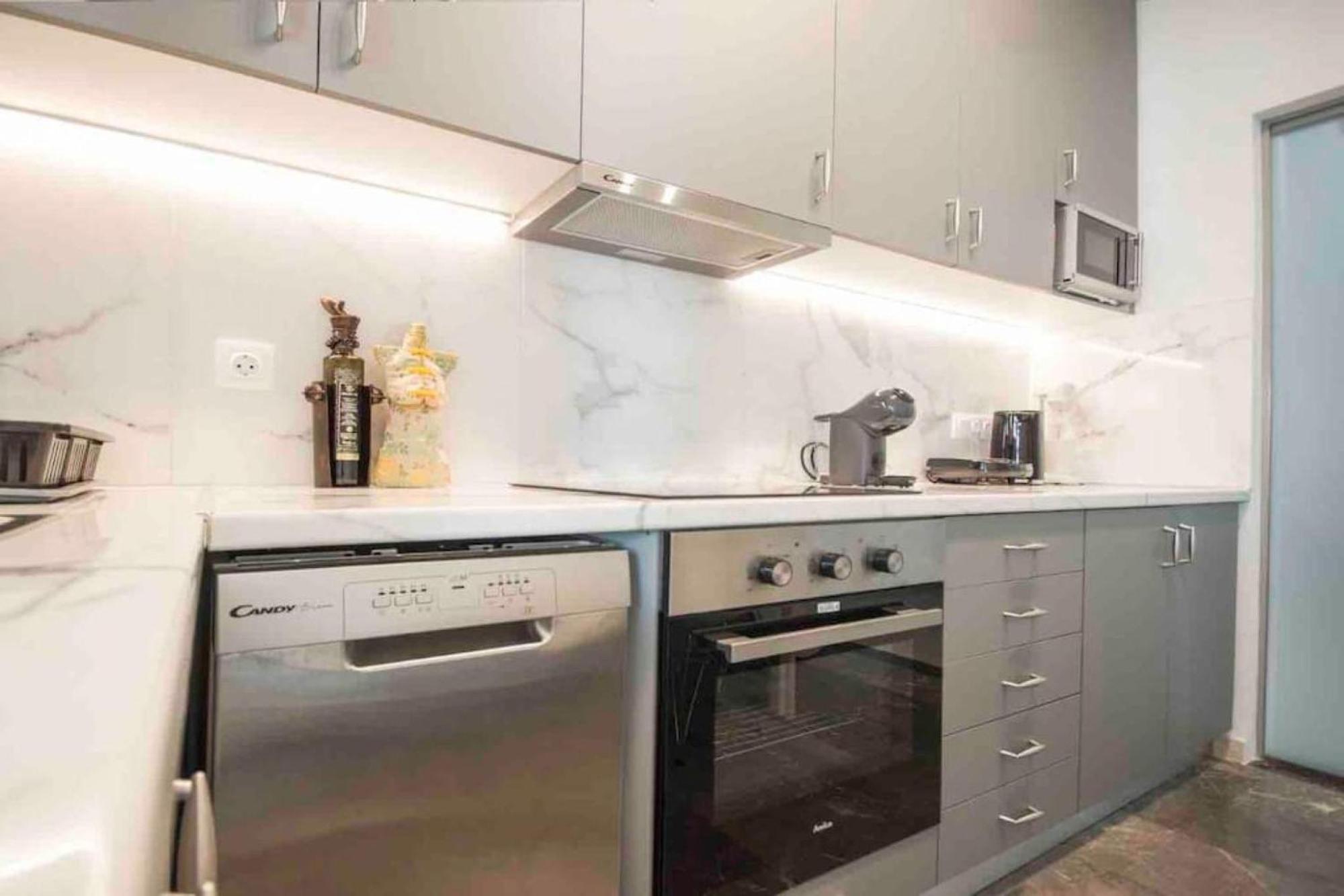 Alkuoni Lux Flat At Pfaliro Афины Экстерьер фото